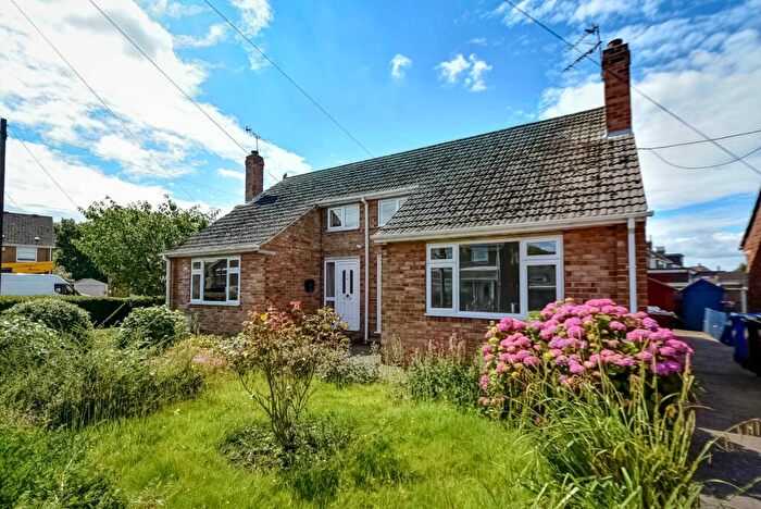 2 Bedroom Bungalow To Rent In Abbots Close, Sutton House Road, Hull, East Yorkshire, HU8