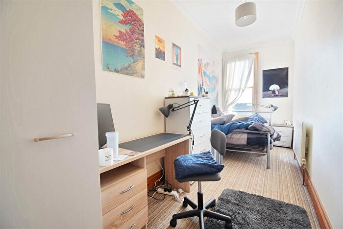 6 Bedroom Terraced House To Rent In Moorgate Avenue, Sheffield, S10