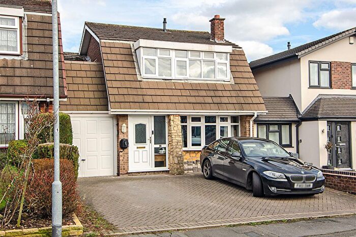 3 Bedroom Detached House For Sale In Mowbray Croft, Chase Terrace, Burntwood, WS7