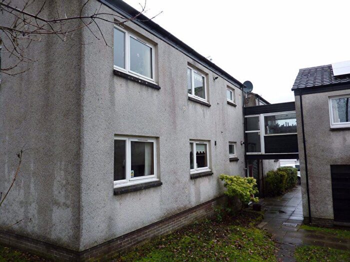 1 Bedroom Apartment To Rent In Iddesleigh Avenue, Milngavie, Glasgow, East Dunbartonshire, G62