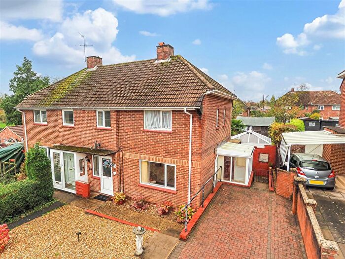 3 Bedroom Semi Detached House For Sale In Willow Grove, Andover, SP10