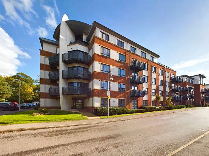 1 Bedroom Flat To Rent In Kestrel Road, Farnborough, Hampshire, GU14