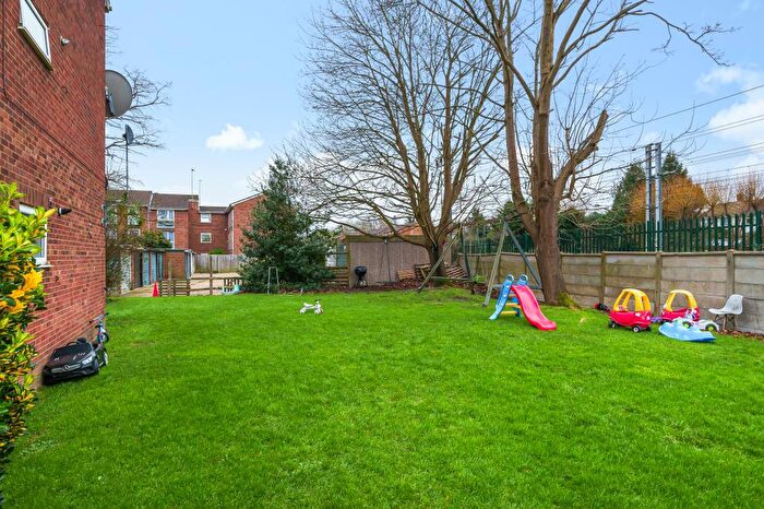 1 Bedroom Flat For Sale In East Barnet Village, Barnet, EN4