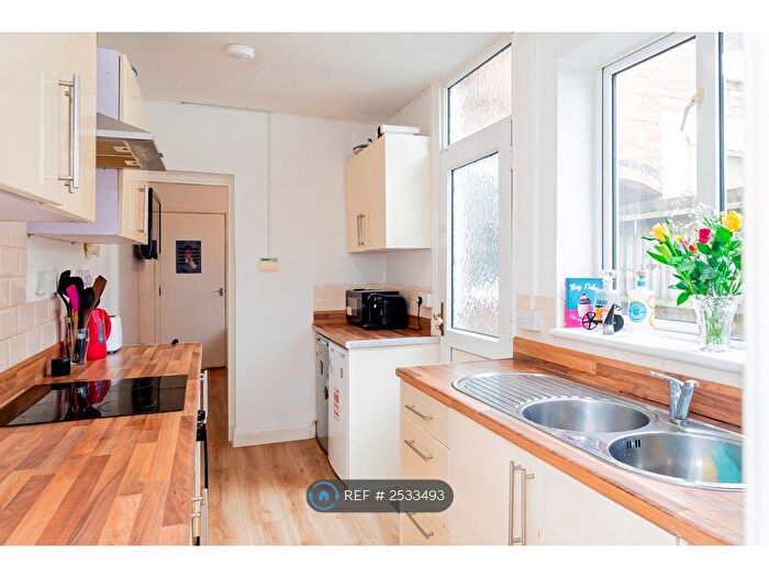 6 Bedroom Terraced House To Rent In Teignmouth Road, Birmingham, B29