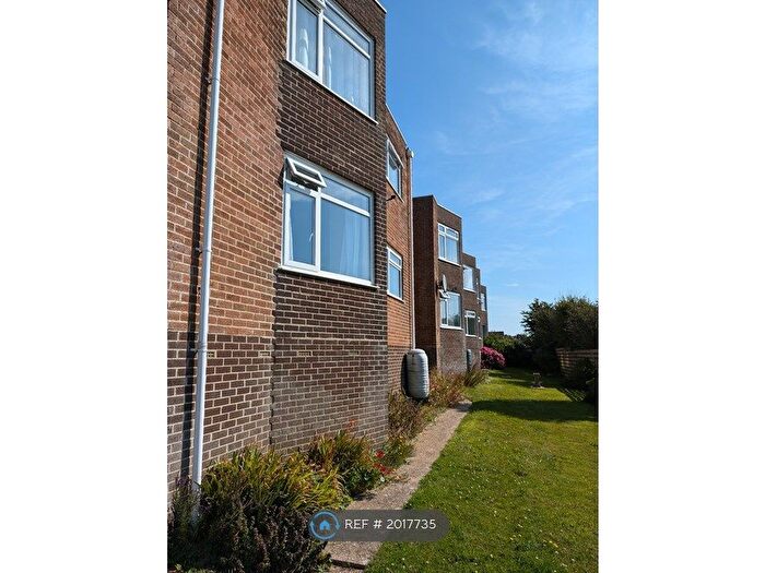2 Bedroom Flat To Rent In Stonehill Court, Weymouth, DT4
