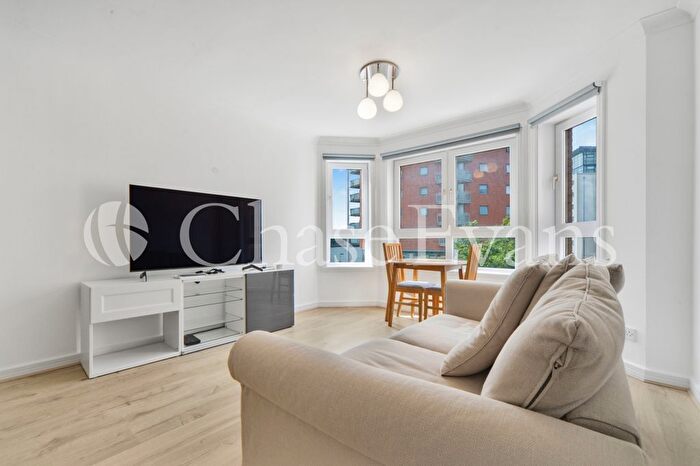 1 Bedroom Flat To Rent In Mercury Court, Cyclops Whar, Homer Drive, Isle Of Dogs, London, E14