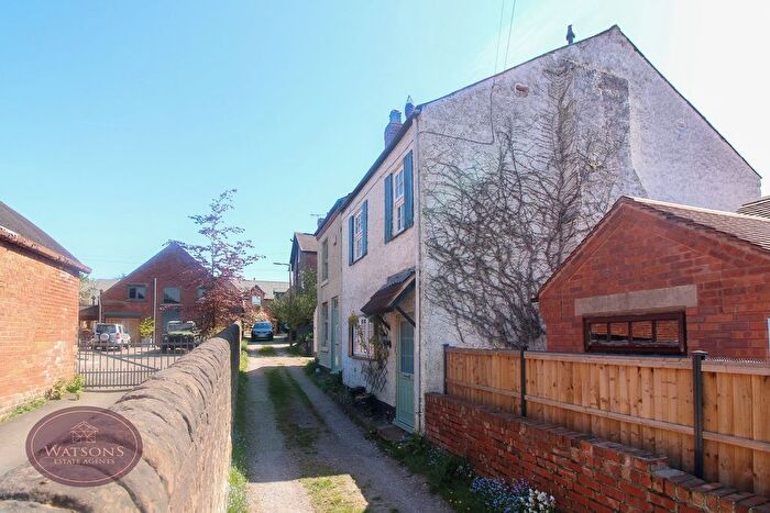 3 Bedroom Semi-Detached House For Sale In Critchs Flats, Kimberley, Nottingham, NG16