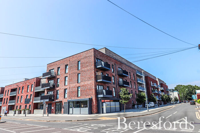 2 Bedroom Apartment For Sale In Regina Road, Chelmsford, CM1