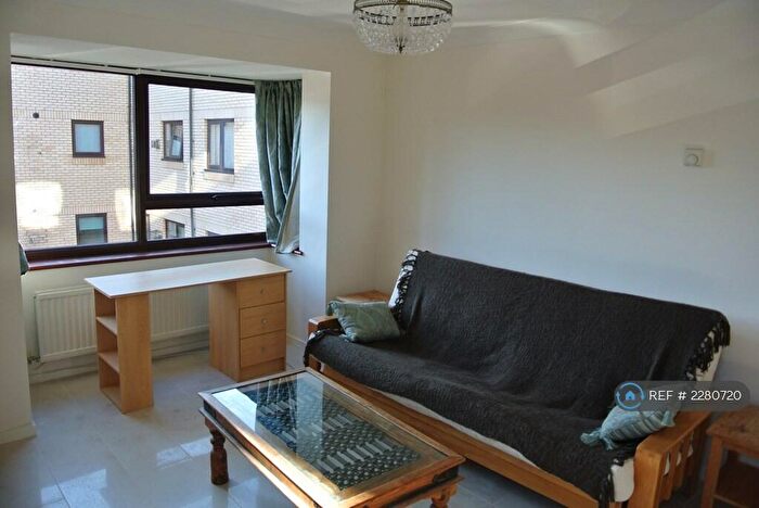 1 Bedroom Flat To Rent In St Stephens Place, Cambridge, CB3