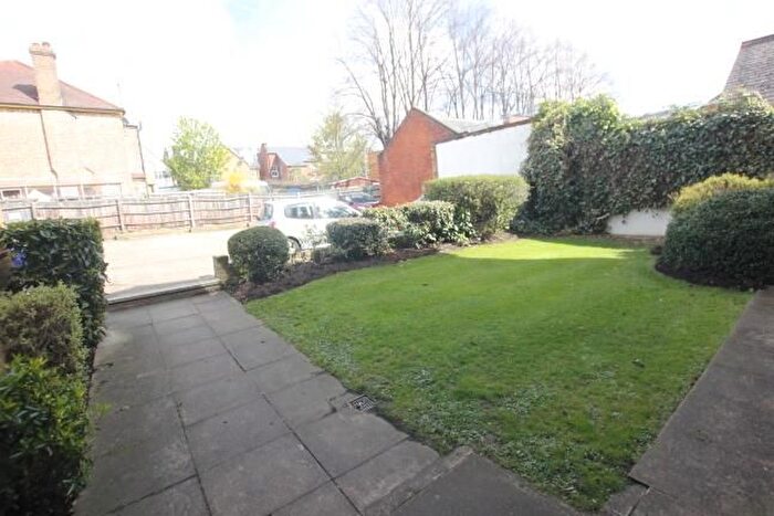 2 Bedroom Flat To Rent In Bethell Lodge, Springfield Road, N11