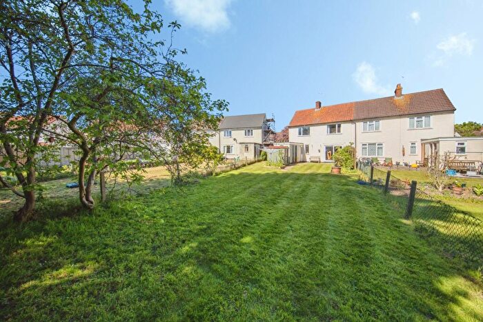 3 Bedroom Semi Detached House For Sale In Caithness Close, Ipswich, Suffolk, IP4