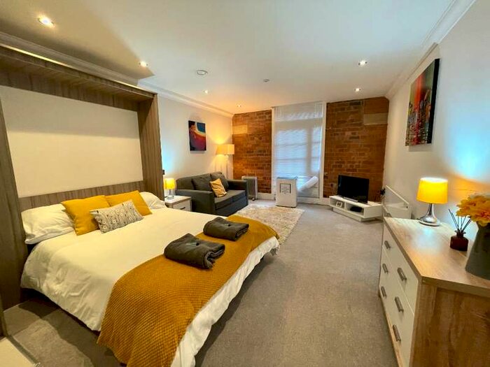 1 Bedroom Studio Flat To Rent In Navigation Road, City Centre, York, YO1