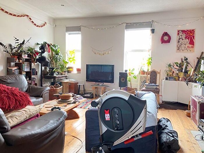 2 Bedroom Flat To Rent In Stapleton Road, Eastville, Bristol, BS5