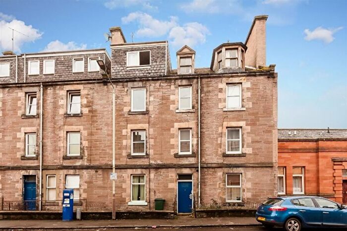 1 Bedroom Flat To Rent In Alexandra Street, Perth, PH2