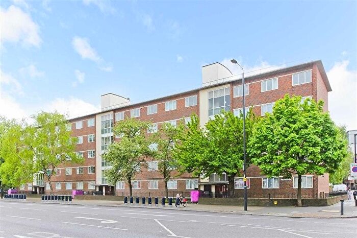 2 Bedroom Flat For Sale In Commercial Road, London, E1