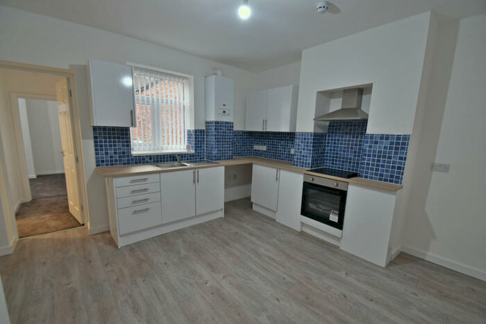 2 Bedroom Flat To Rent In Bed Flat, Albert Road, Manchester, M19