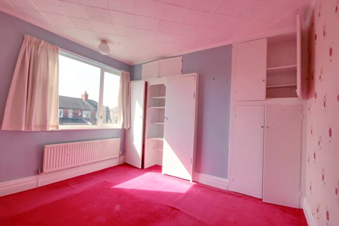3 Bedroom Terraced House For Sale In Sutherland Avenue, Hull, HU6