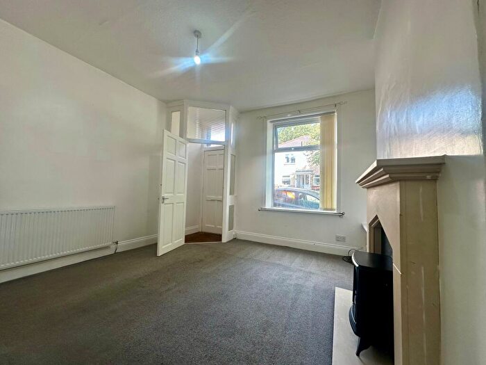 2 Bedroom House To Rent In North Street, Colne, BB8