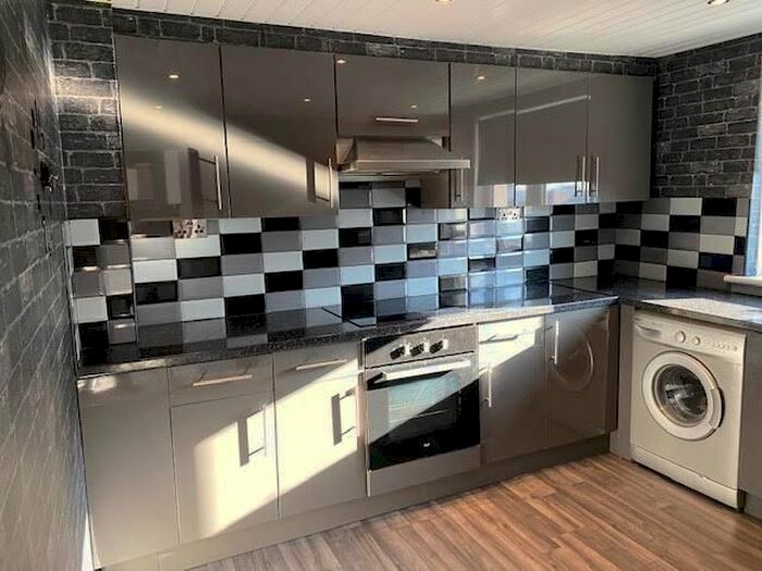 2 Bedroom Flat To Rent In Rosebank Place, Kilmarnock, KA3