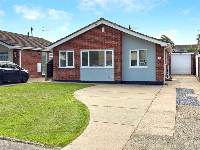 3 Bedroom Detached Bungalow For Sale In Bramfield Road, Oulton Broad, Lowestoft, Suffolk, NR32