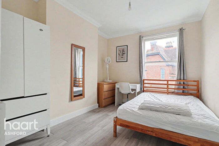 1 Bedroom Terraced House To Rent In Wincheap, Canterbury, CT1