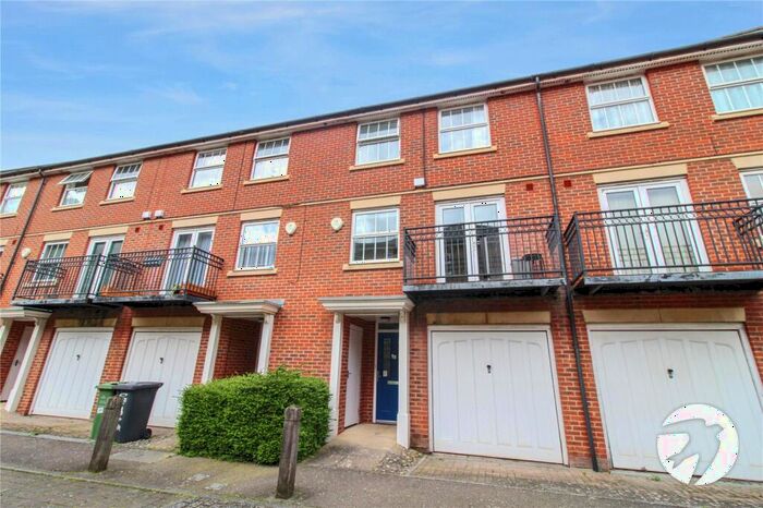 3 Bedroom Terraced House To Rent In Empire Walk, Greenhithe, Kent, DA9