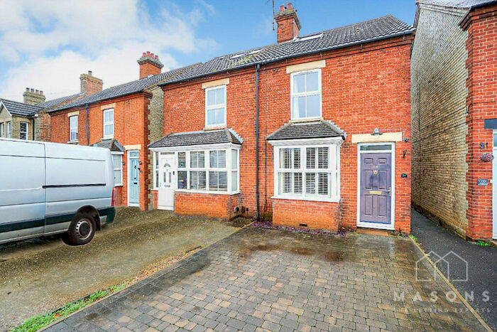 3 Bedroom Semi-Detached House To Rent In Drove Road, Biggleswade, SG18