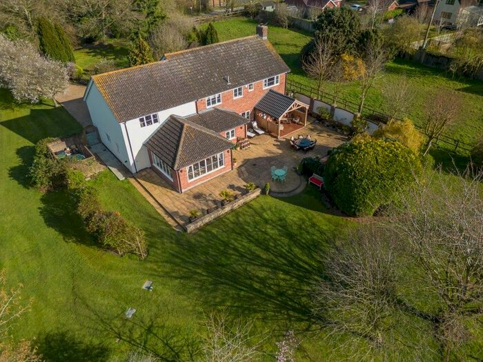 5 Bedroom Detached House For Sale In High Oak Lane, Wicklewood, Wymondham, NR18
