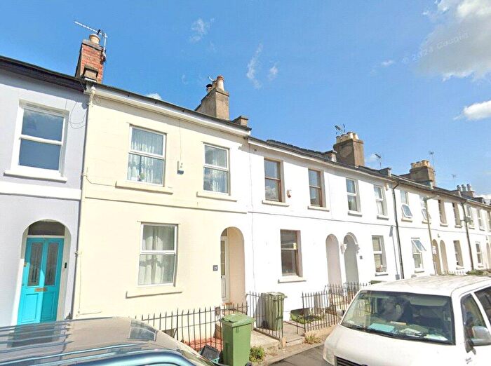 5 Bedroom Terraced House To Rent In Marle Hill Road, GL50