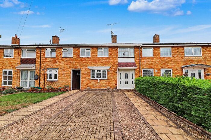 3 Bedroom Terraced House For Sale In Featherston Road, Stevenage, Hertfordshire, SG2
