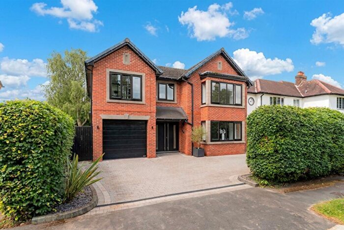 5 Bedroom Detached House For Sale In Whitefields, Thorngrove Road, SK9