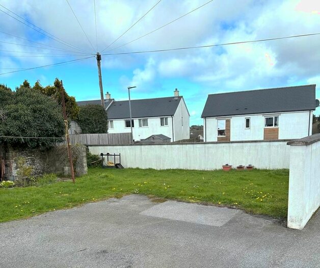 7 Bedroom Detached House For Sale In Selsdon, Barncoose Terrace