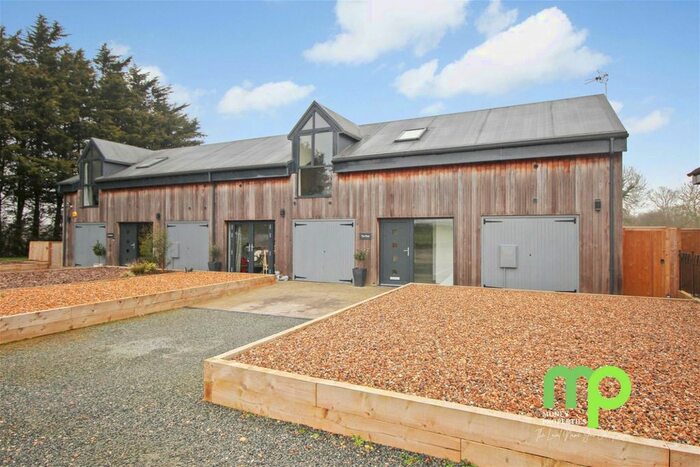 5 Bedroom Barn Conversion For Sale In Watton Road, Larling, NR16