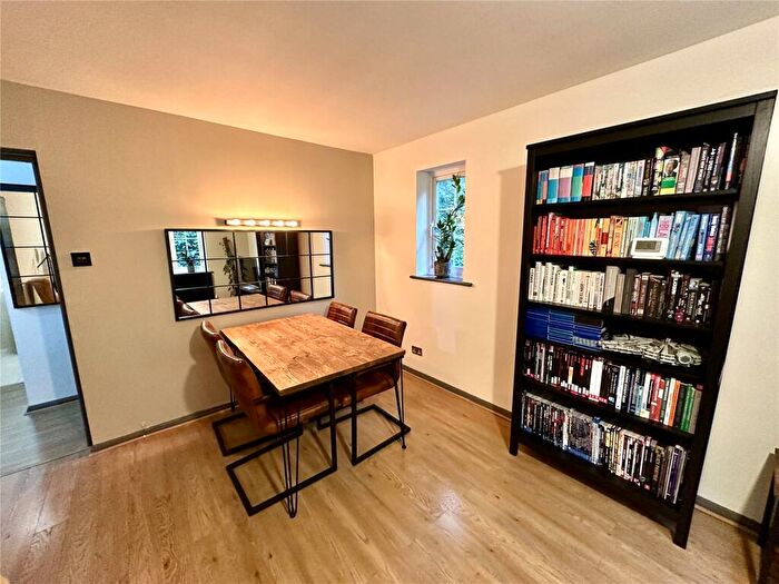 2 Bedroom Apartment For Sale In Spindlewood Gardens, Parkhill, East Croydon, South Croydon, CR0