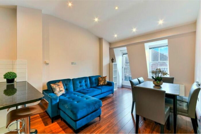 2 Bedroom Flat To Rent In Weymouth Mews, London, W1G