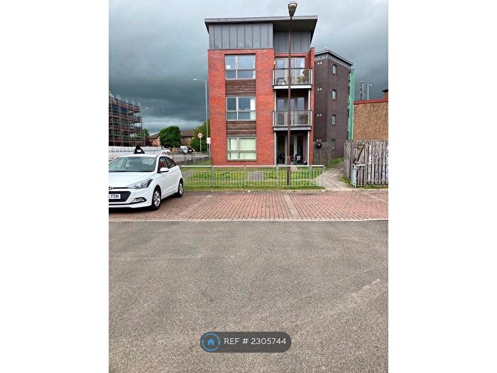 2 Bedroom Flat To Rent In Raploch Road, Stirling, FK8