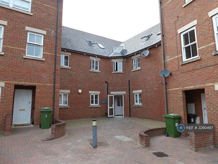 2 Bedroom Flat To Rent In Detling House, Maidstone, ME16