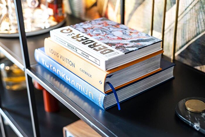 2 Bedroom Flat For Sale In London Dock, Wapping, E1W