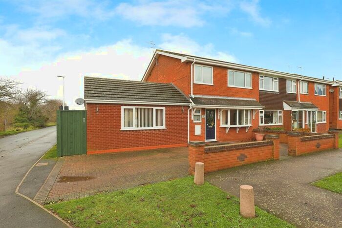 3 Bedroom End Of Terrace House For Sale In Stratford Road, Hampton Lucy, Warwick, CV35