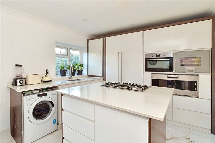 4 Bedroom Semi-detached House For Sale In Clayhall Avenue, Clayhall, Ilford, Essex, IG5