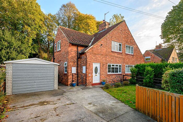 3 Bedroom Semi Detached House For Sale In Beech Grove, Upper Poppleton, York, YO26