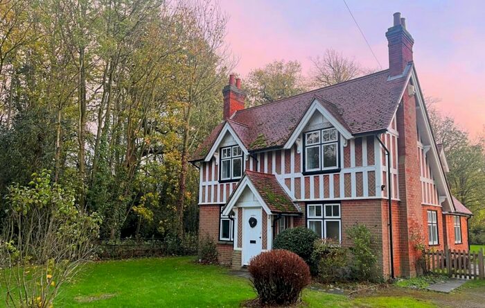 3 Bedroom Detached House To Rent In Bentley, Ipswich, Suffolk, IP9