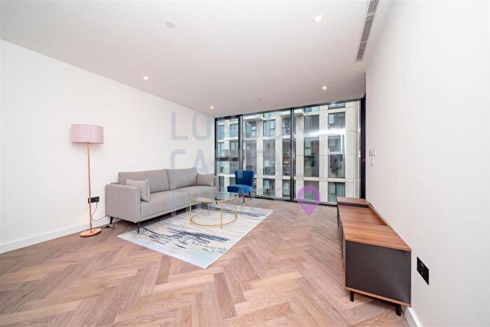 2 Bedroom Apartment To Rent In Merino Gardens, London, E1W