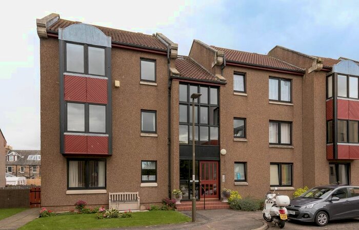 3 Bedroom Flat To Rent In Barsworth, Gracefield Court, Musselburgh, EH21
