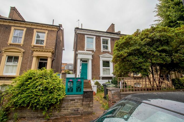 2 Bedroom Maisonette To Rent In Loughborough Road, London, SW9