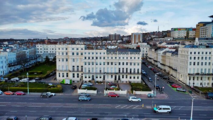 2 Bedroom Flat To Rent In Marine Parade, Kemptown, Brighton, BN2