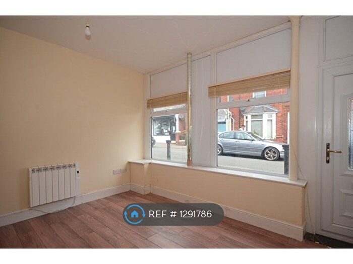 1 Bedroom Flat To Rent In Torrington Road, Ashford, TN23