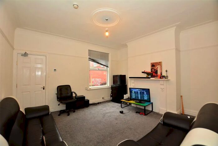 6 Bedroom Terraced House To Rent In Adys Road, London, SE15