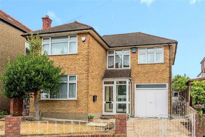 3 Bedroom Detached House For Sale In Tottenhall Road, Palmers Green, London, N13