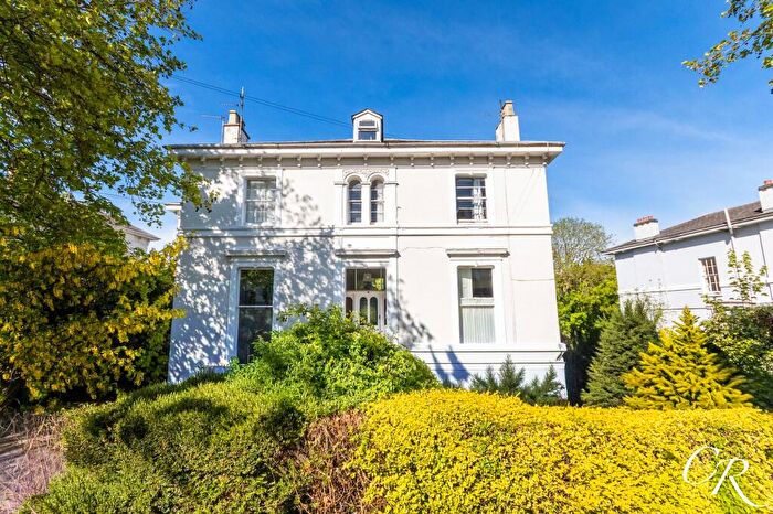1 Bedroom Flat For Sale In St. Georges Road, Cheltenham, GL50